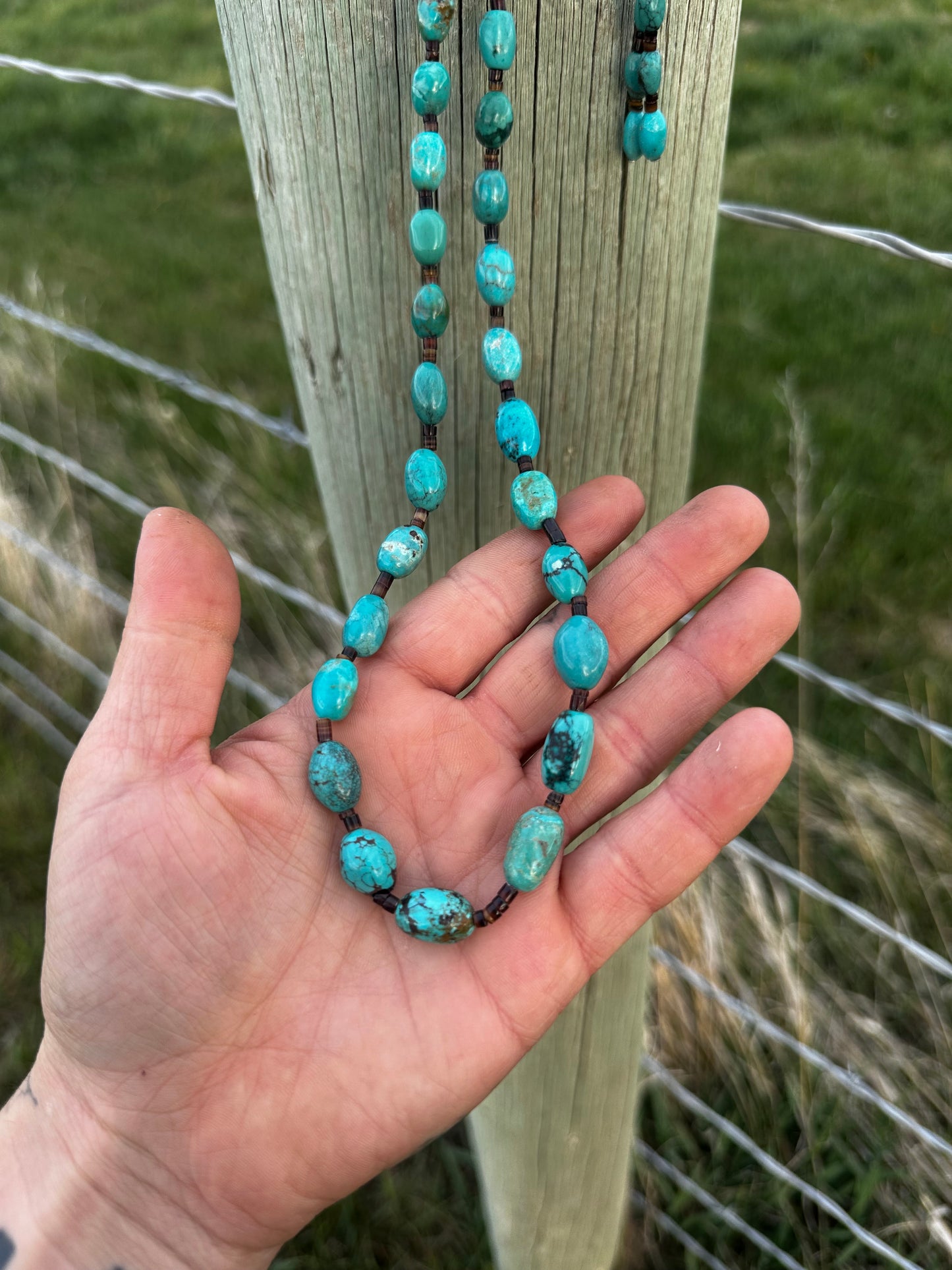 Hubei Earring and Necklace Set