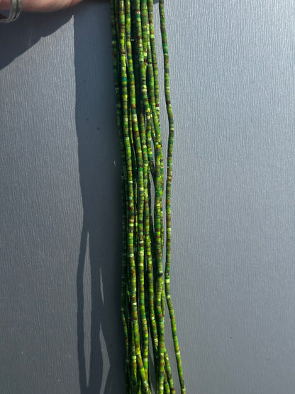 Small Green Heshi Strands
